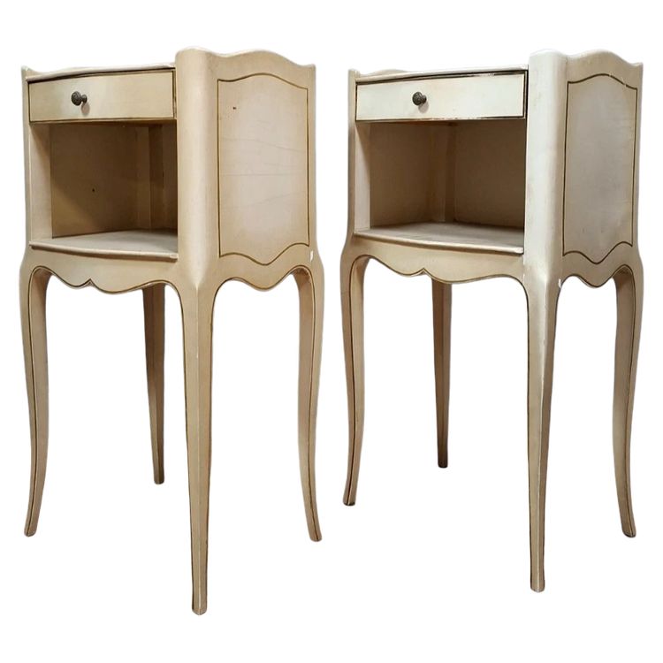 Paire de chevets style Louis XV