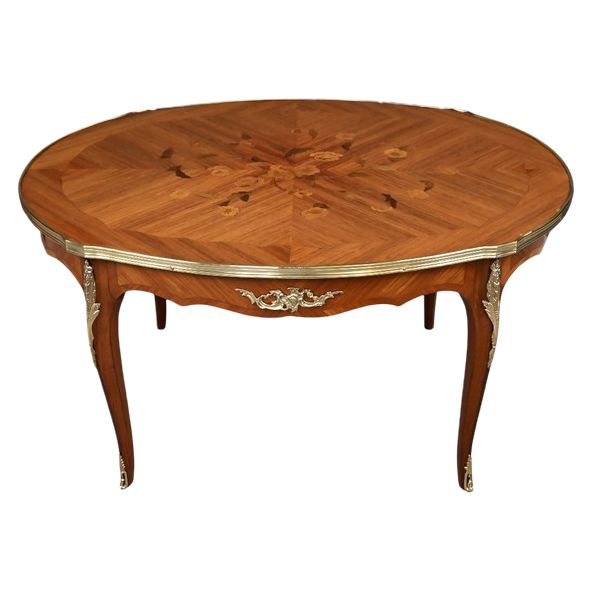 Table basse style Louis XV